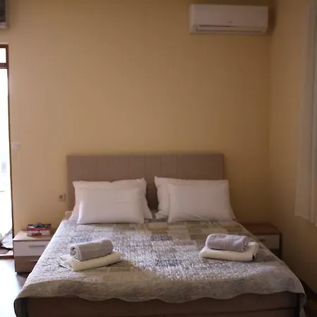 Studio Apartman Ana Sibenik Exterior photo